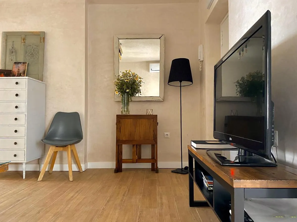 Apartament Junto Al Casco Antiguo Con Terraza Sewilla