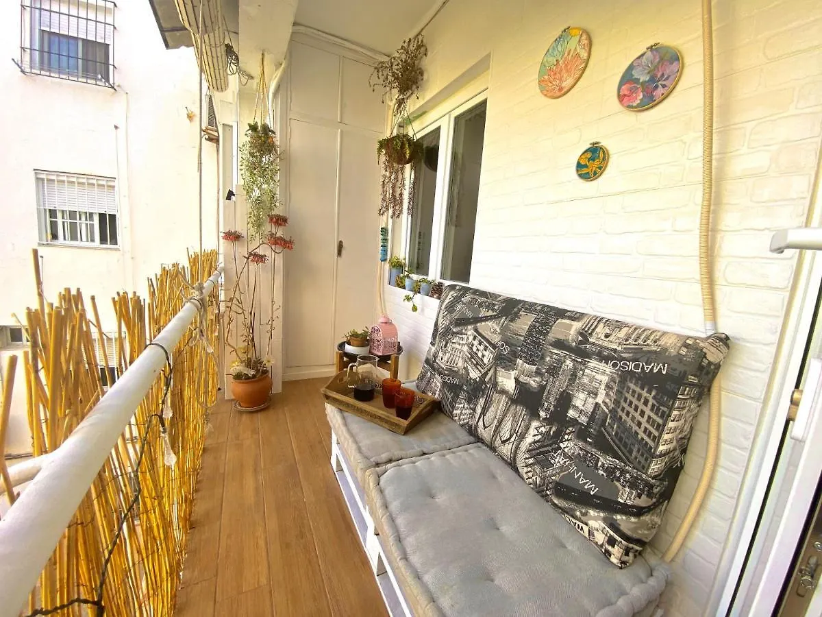 Apartament Junto Al Casco Antiguo Con Terraza Sewilla